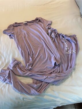 Catherine Malandrino Lilac Short-Sleeve pajama Knit Top and pants